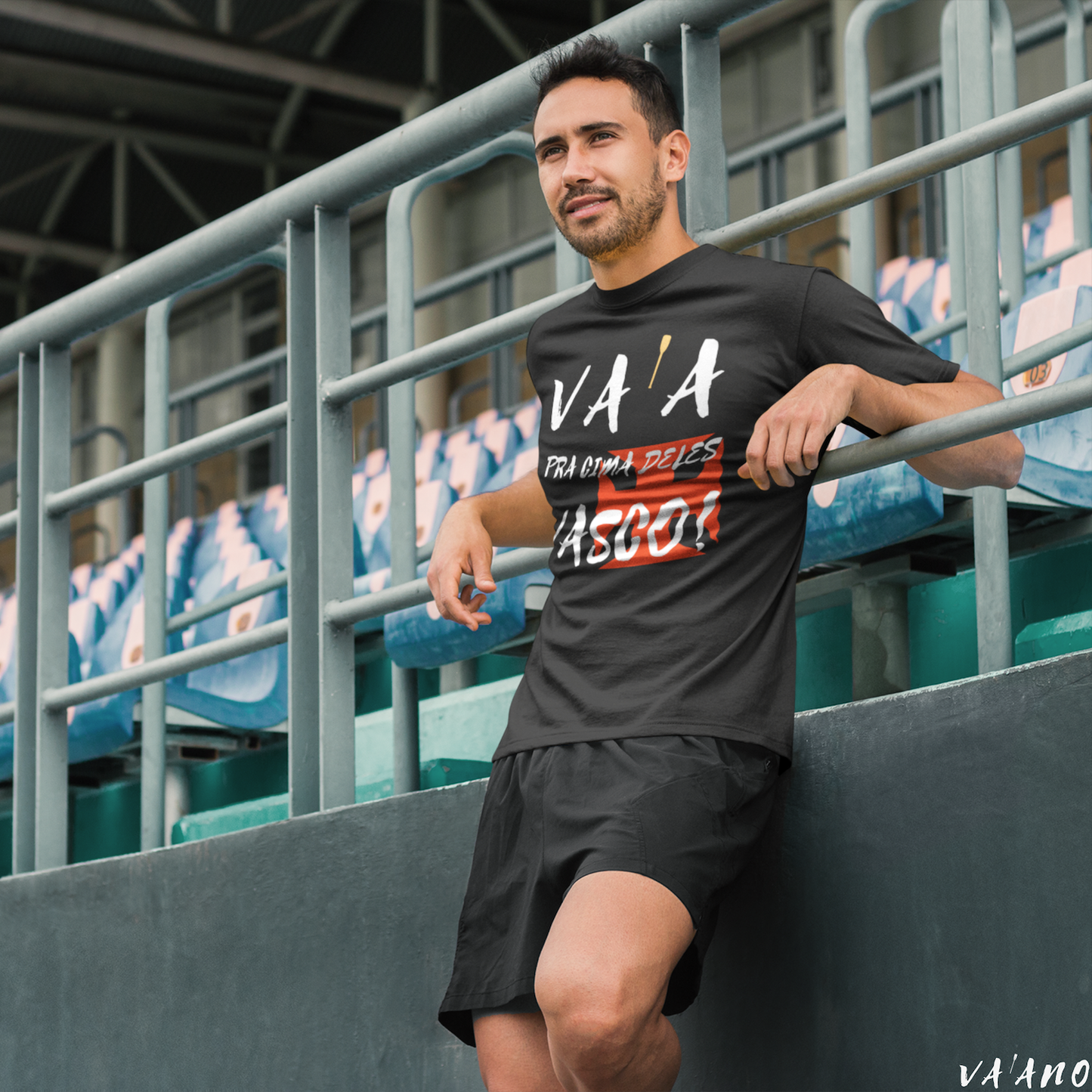 Camiseta Canoa Havaiana VA'A Pra Cima Deles Vasco! Masculina